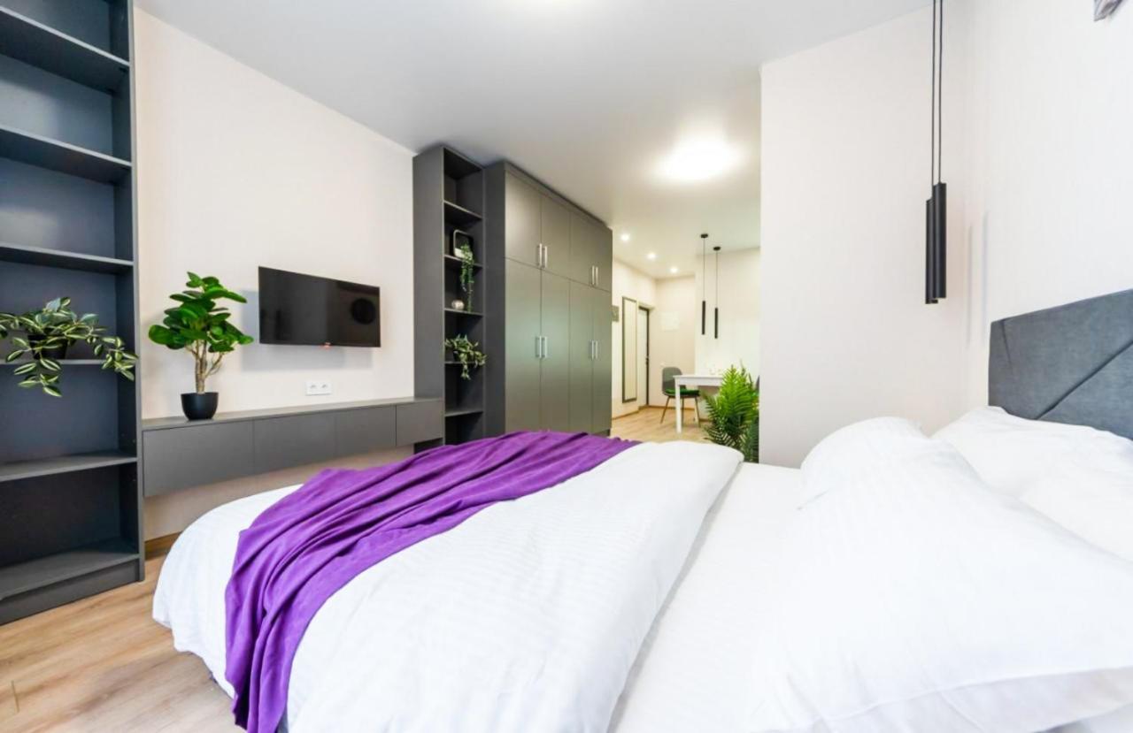 Apartment шикарные апартаменты, ревудского 40в, 3 мин пешком м харьковская